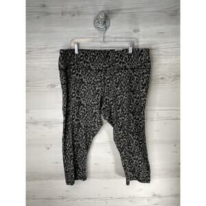 AVE Leisure Leggings Womens 22/24 Gray Leopard Capri High Rise Plus Soft